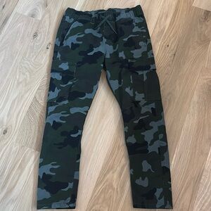 NWOT Cat and Jack Camo Cargo pants - size 6